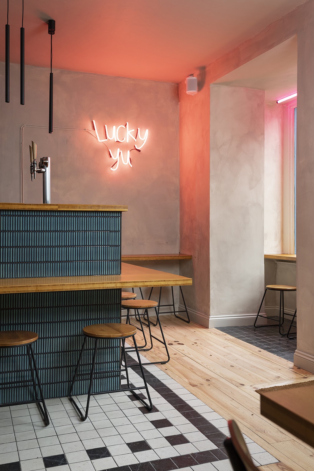 Lucky Yu: the place