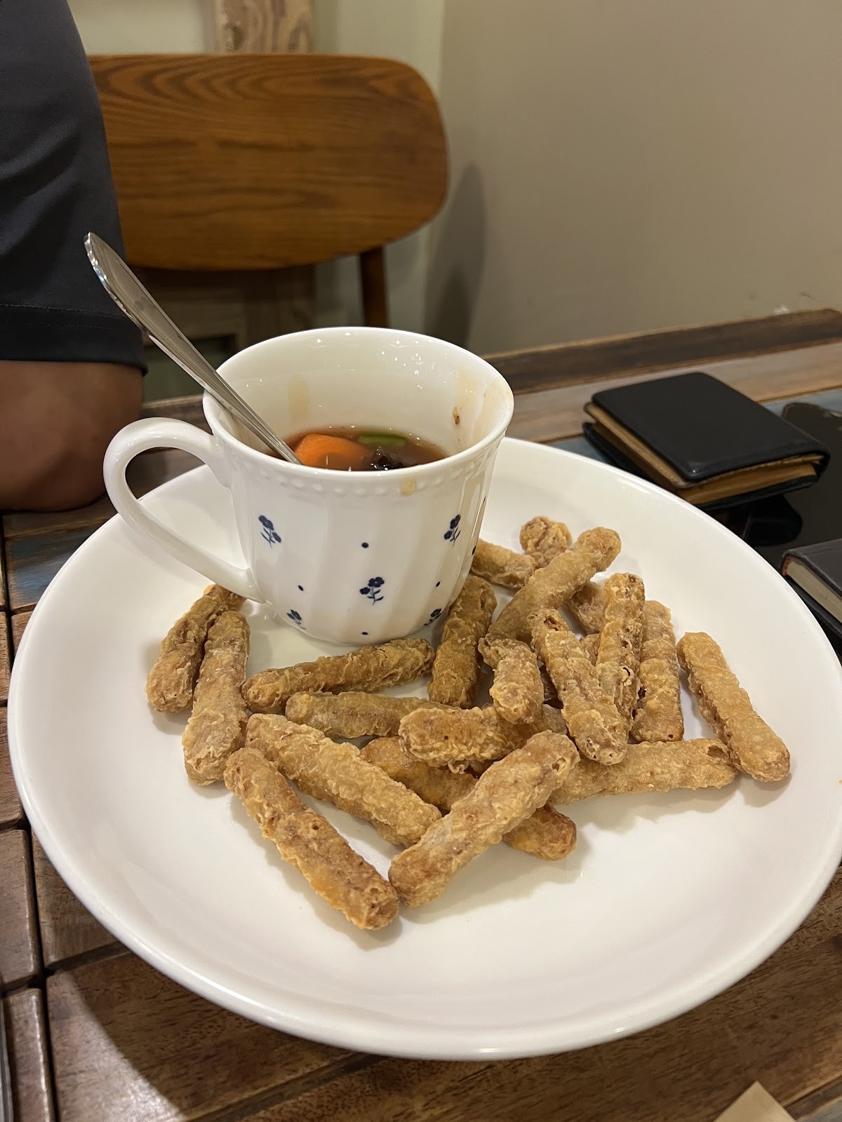 Loving Hut Cafe: food & drinks