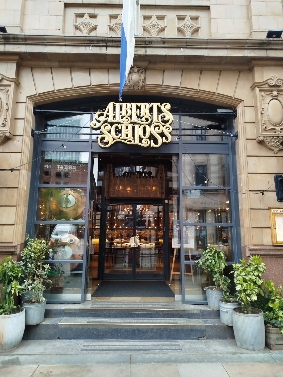 Albert's Schloss - Manchester: the place