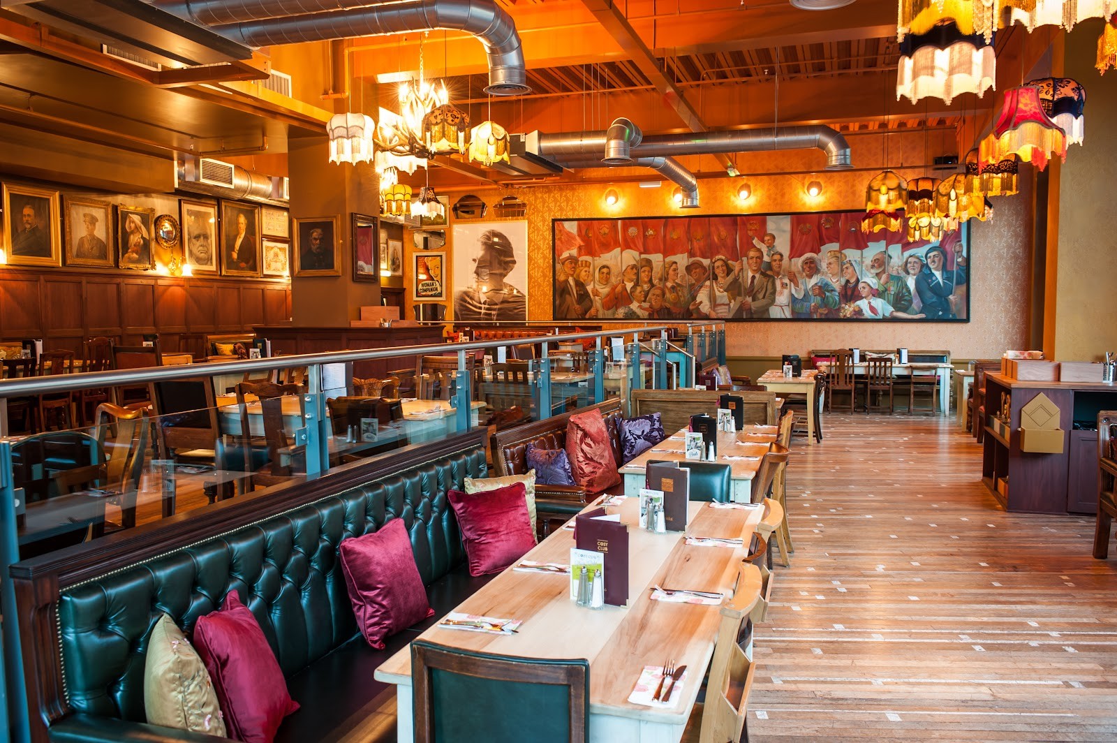 Cosy Club: the place