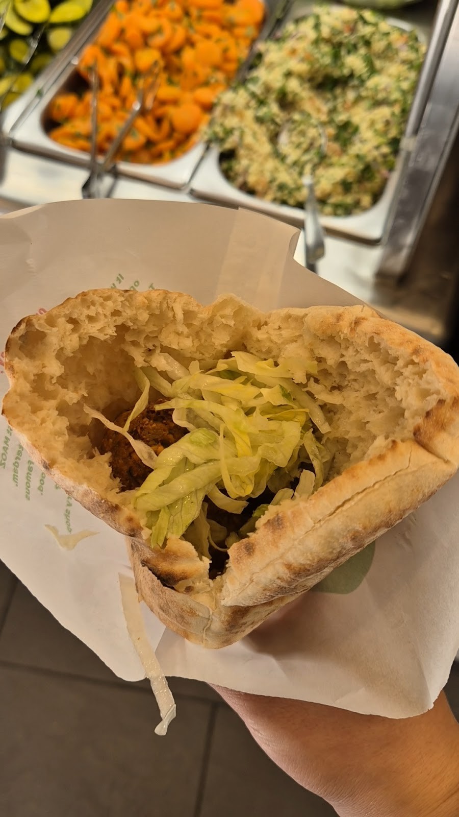 Maoz Falafel & Chips: food & drinks