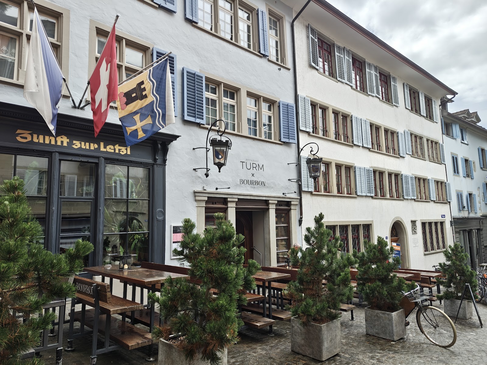 Hôtel Bourbon: the place
