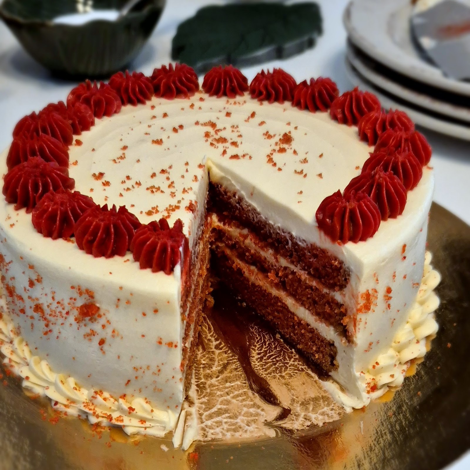 Glossy cakes: food & drinks