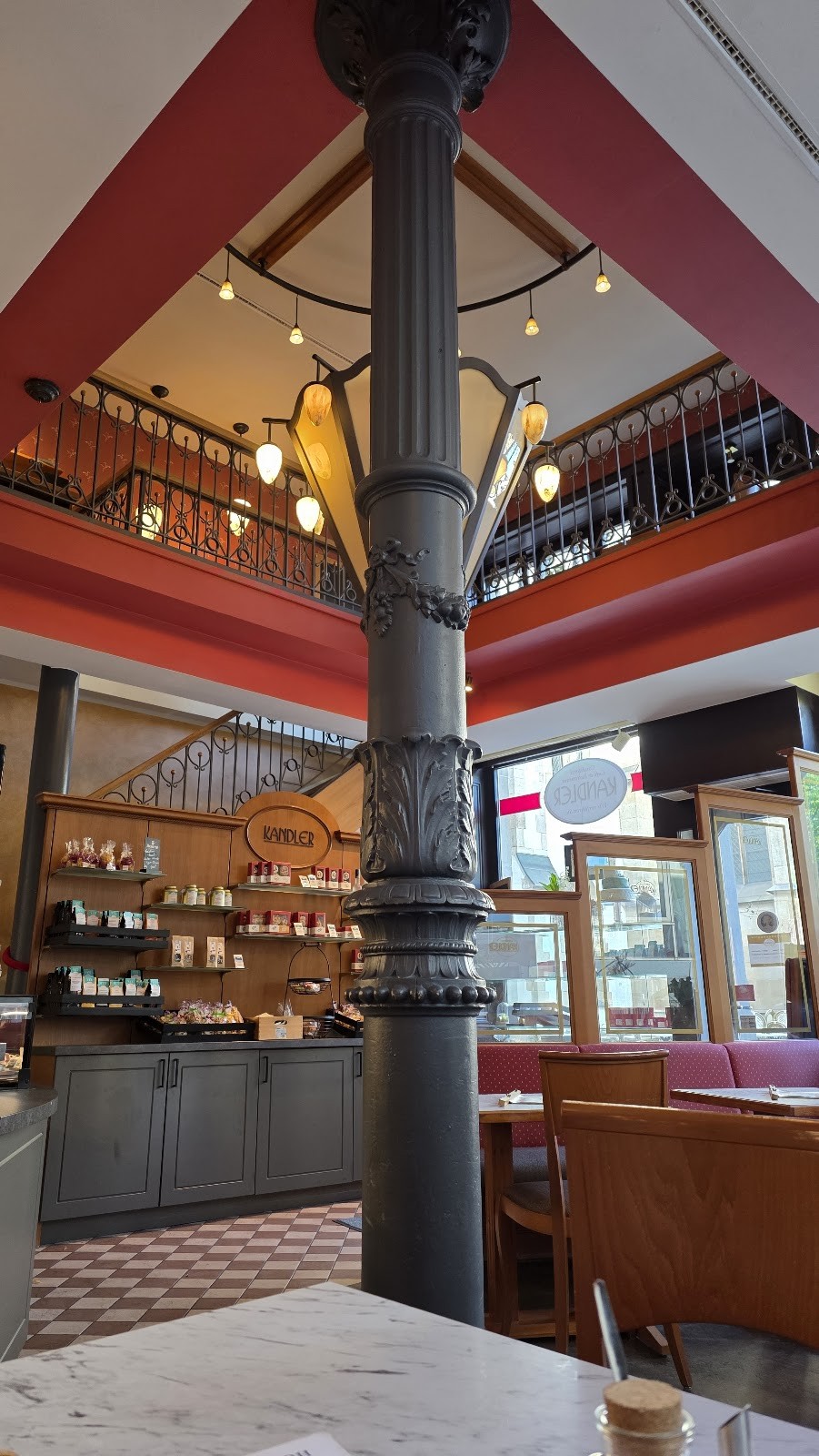 Café Kandler: the place