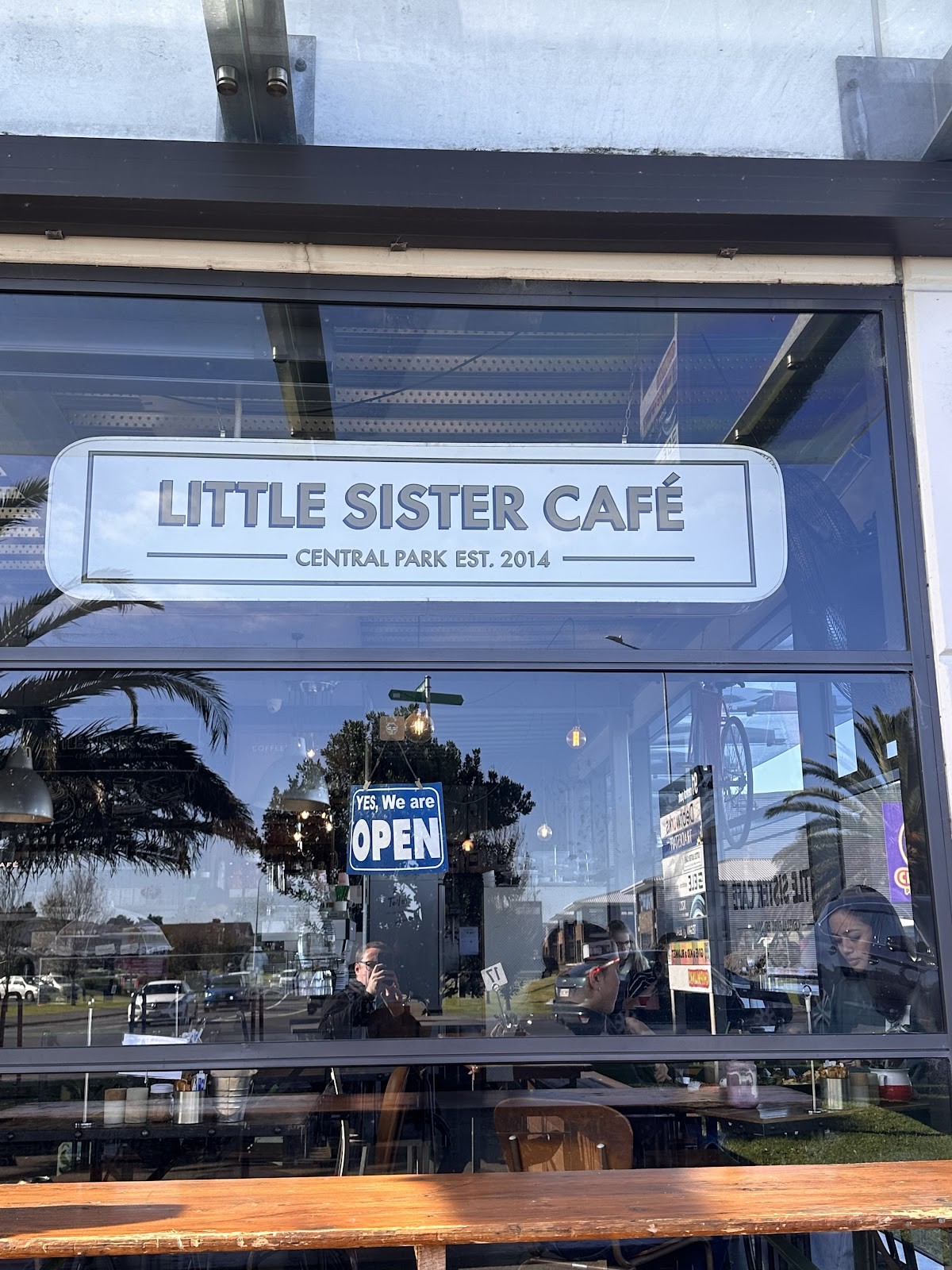 Little Sister Café: the place