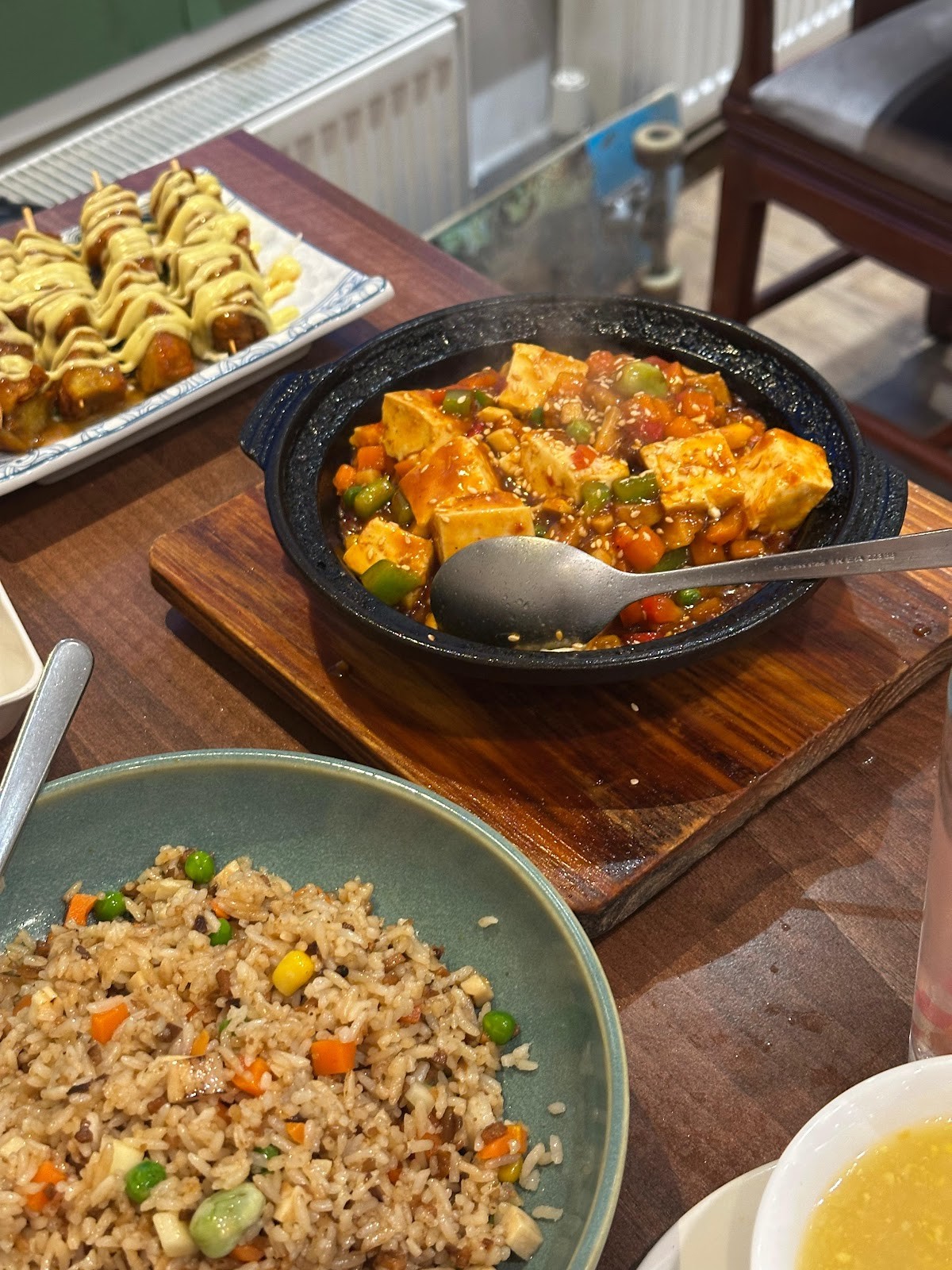 Lotus Plant Based Kitchen: food & drinks