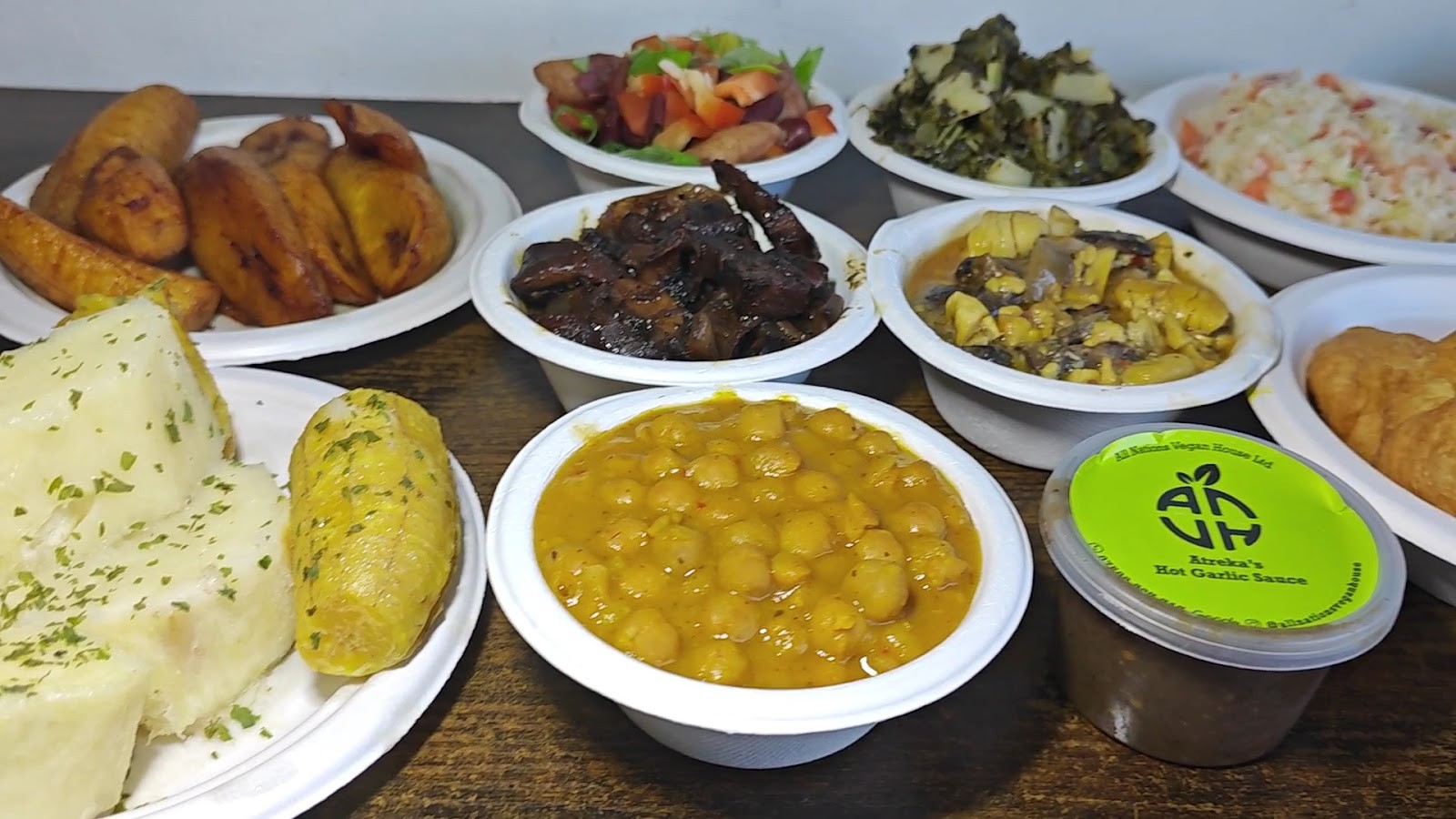 All Nations Vegan House: food & drinks