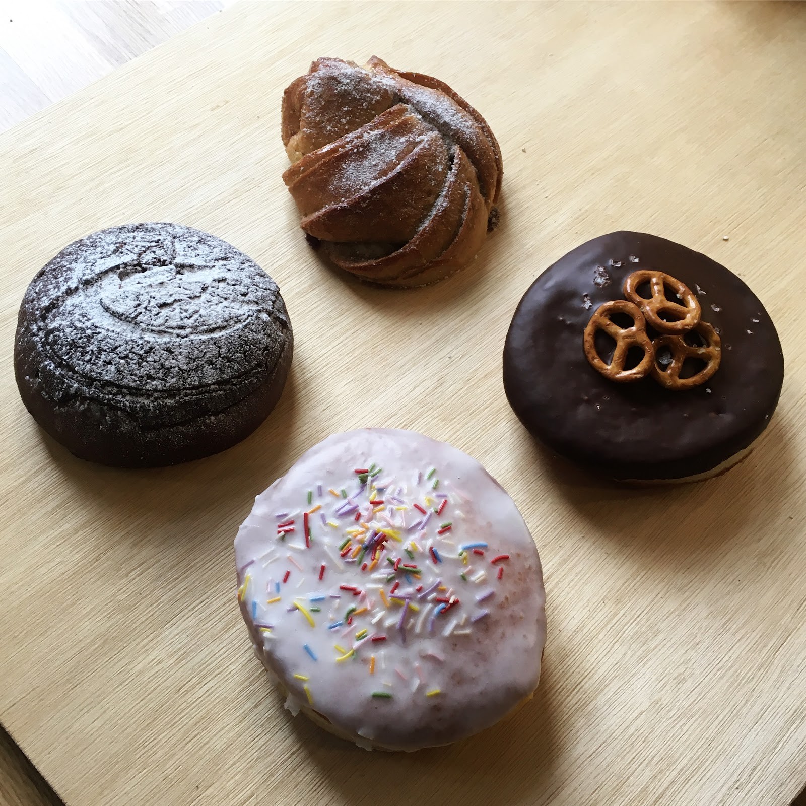 Lovely Rita's Bakehouse: food & drinks