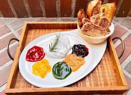 Ashville Bakery Cafe: food & drinks