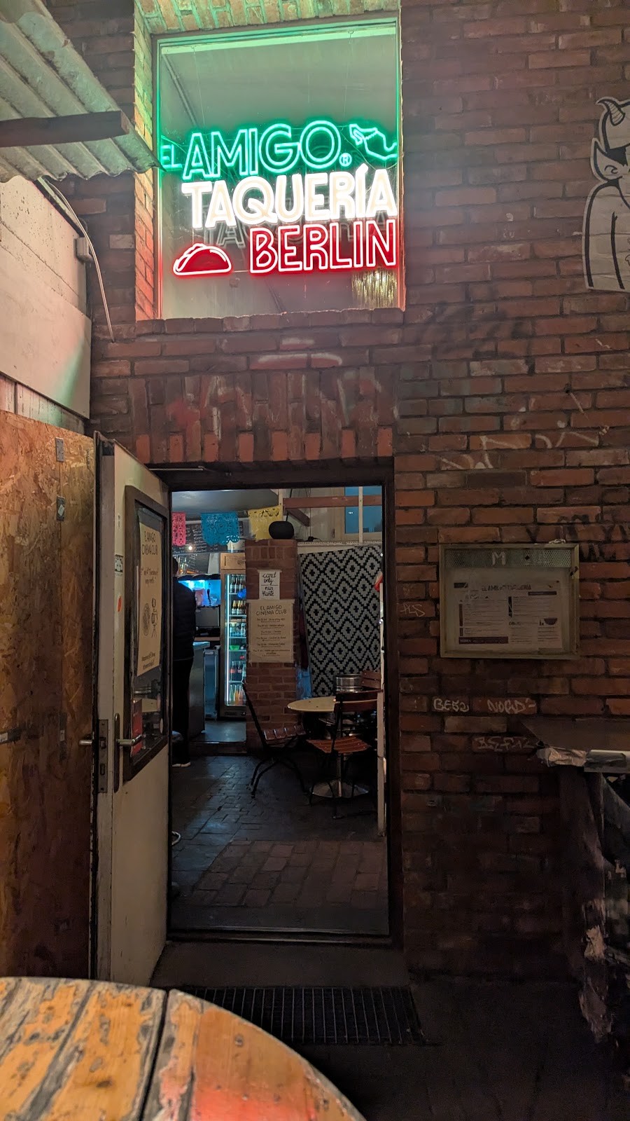 El Amigo Taqueria: the place