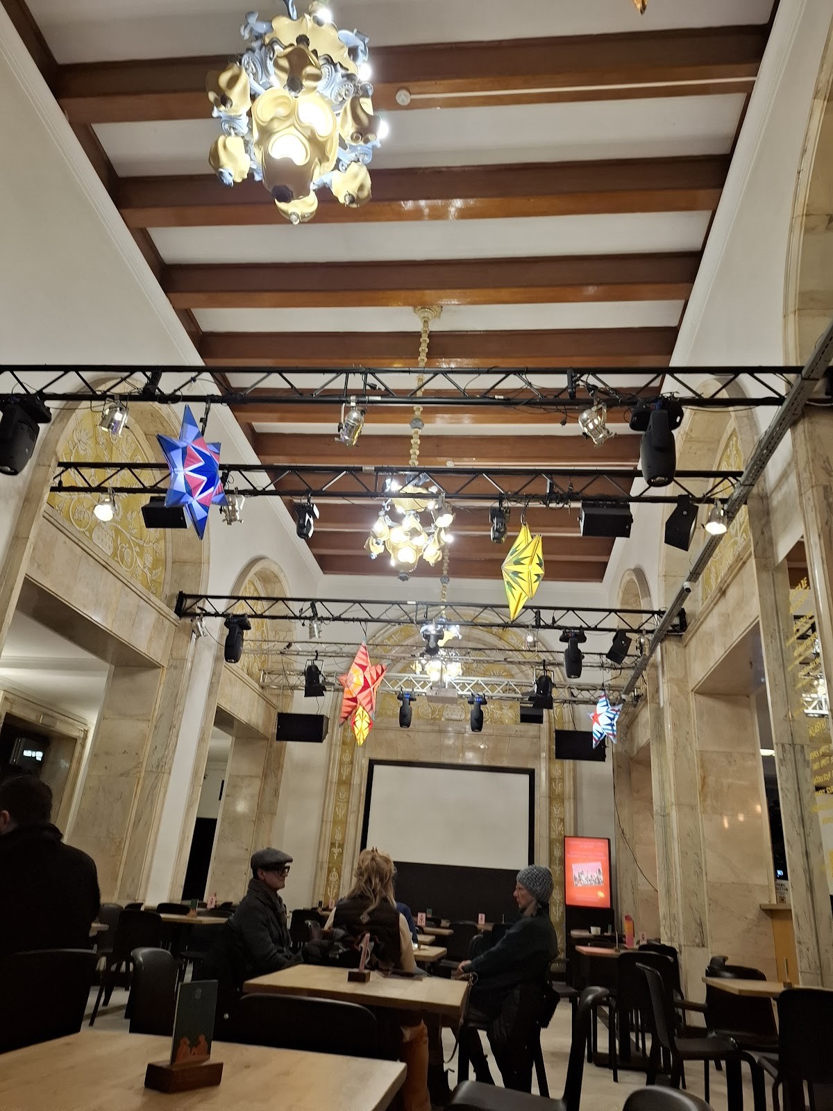 BarStudio: the place