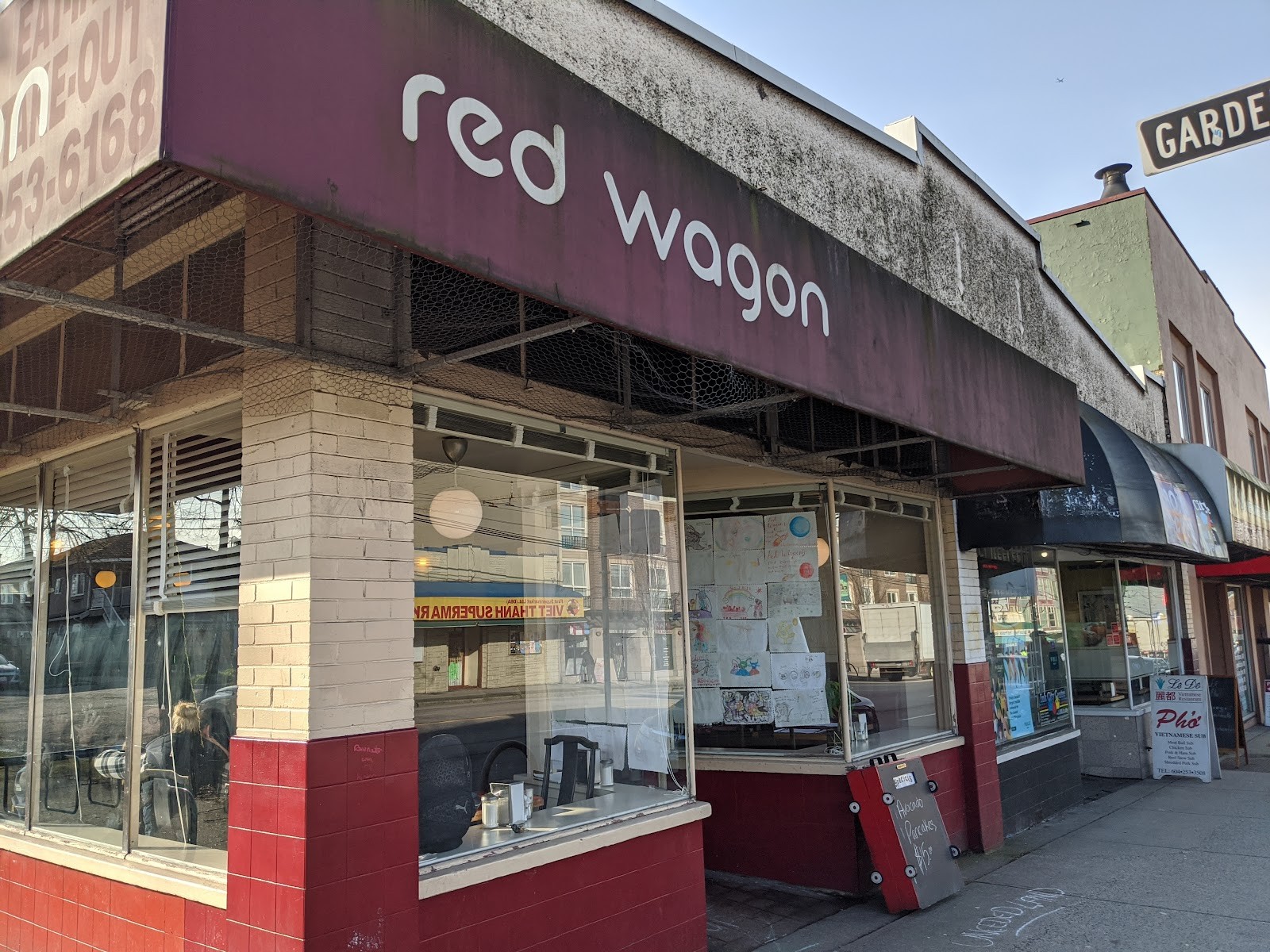 Red Wagon Cafe: the place