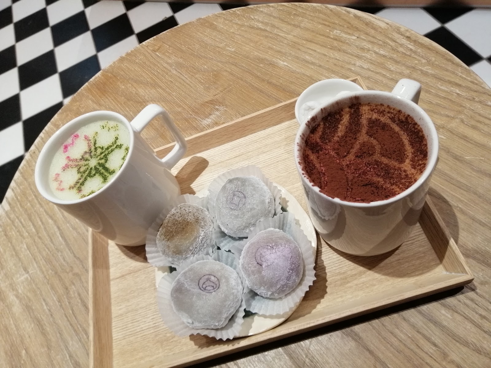 La Maison du Mochi: food & drinks