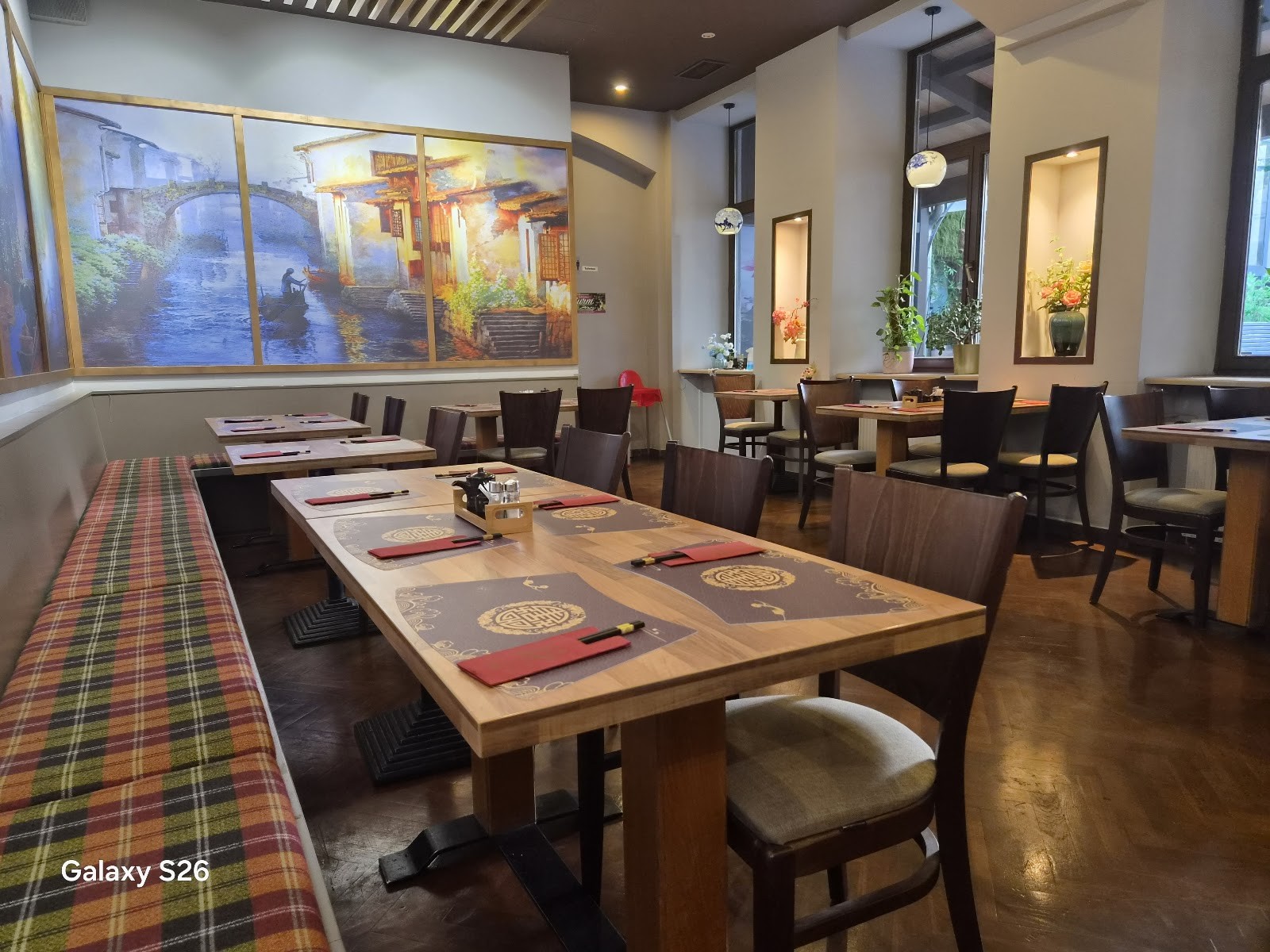 Dancing Noodles: the place
