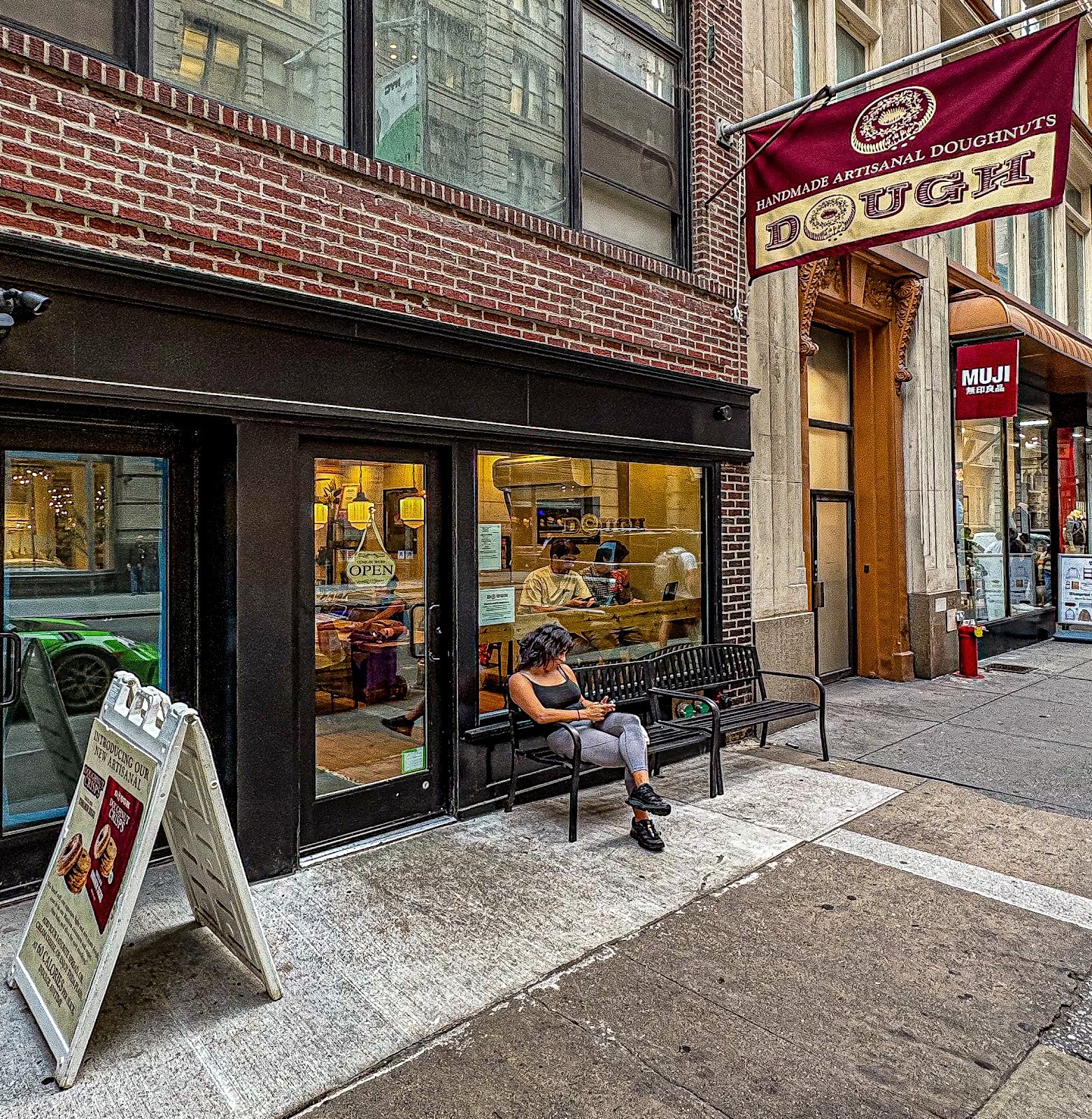 Dough Doughnuts Flatiron: the place