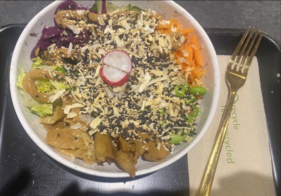 Happy Maki - Sushi Burritos & Bowls: food & drinks