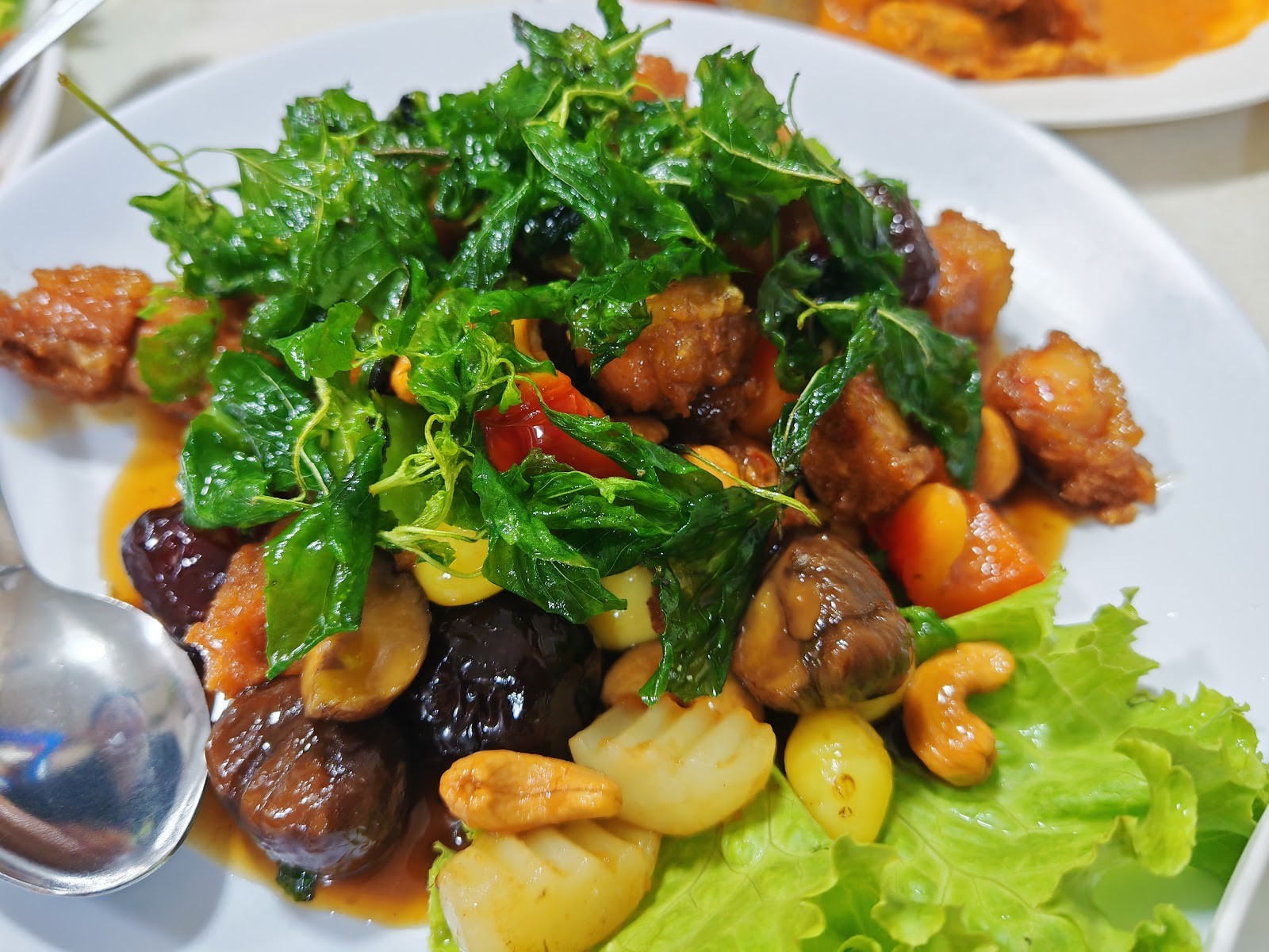 Ruyi vegetarian: food & drinks