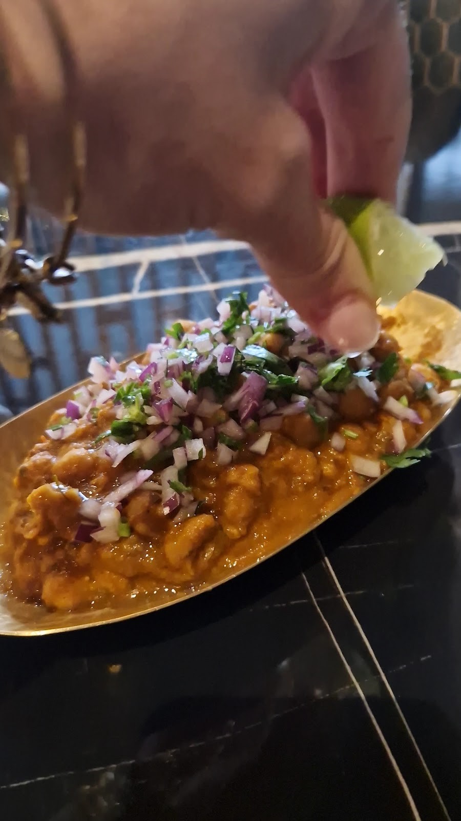 Puraan Indian Vegetarian and vegan Restaurant: food & drinks