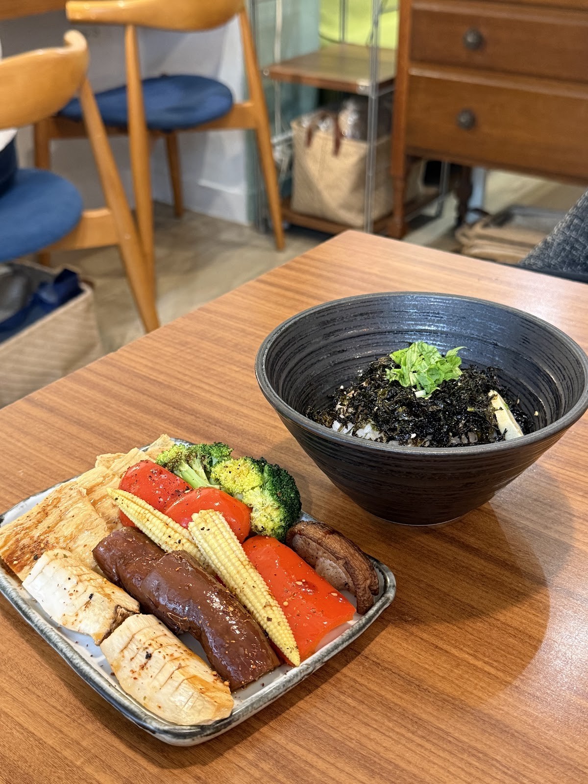 About Islander: food & drinks