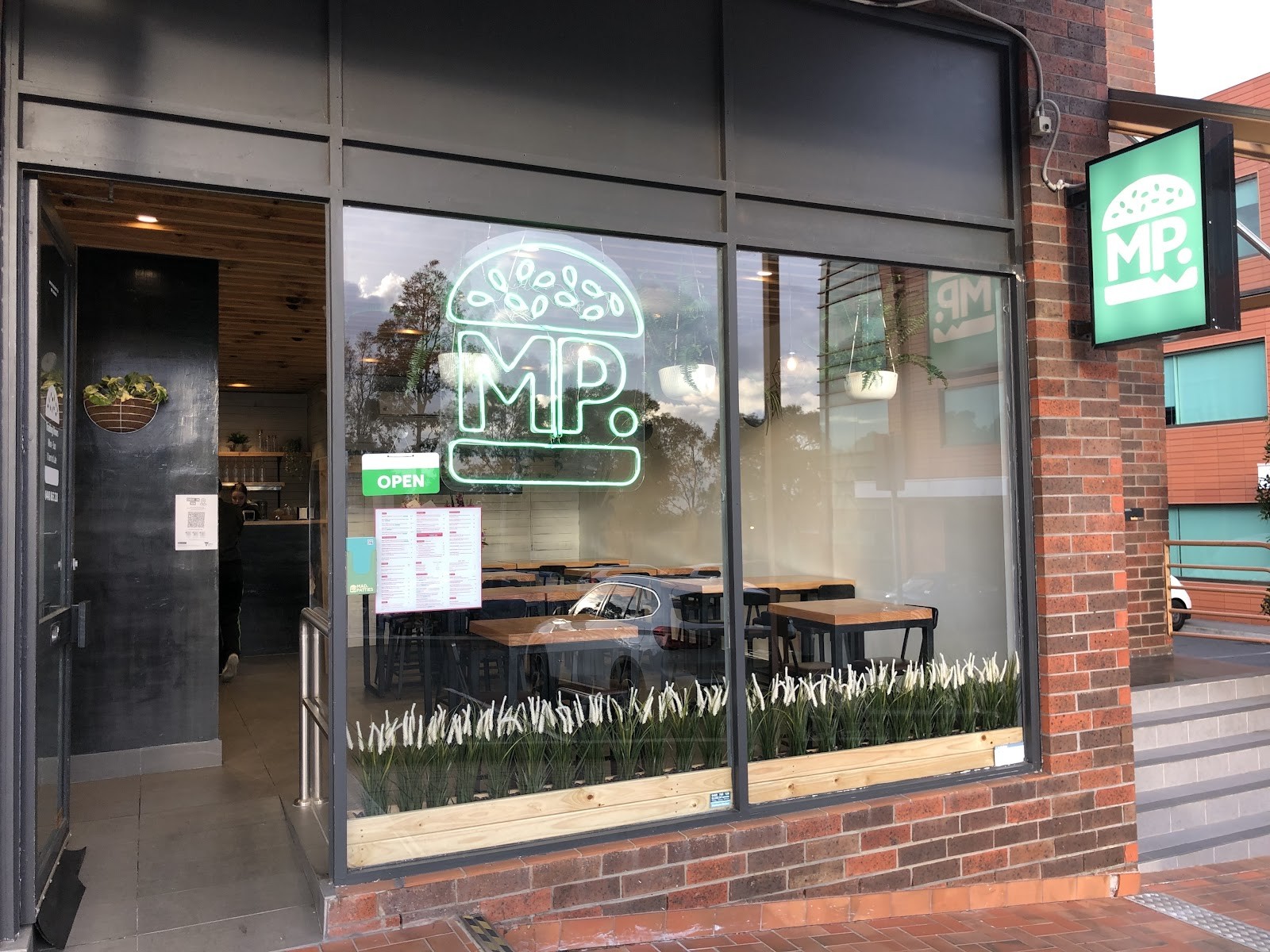 Mad Patties Wheelers Hill: the place