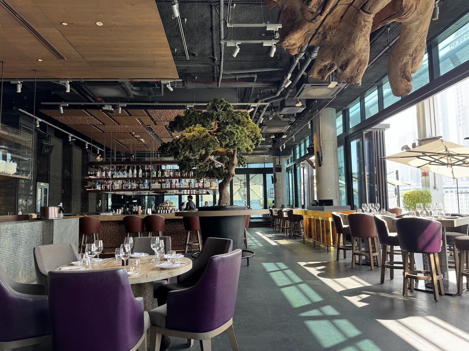 Clap Dubai: the place