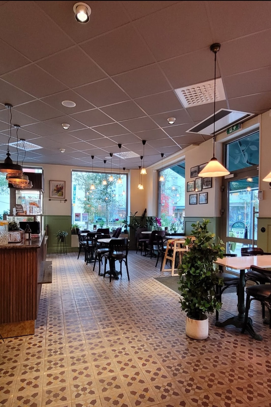 Café Olive: the place
