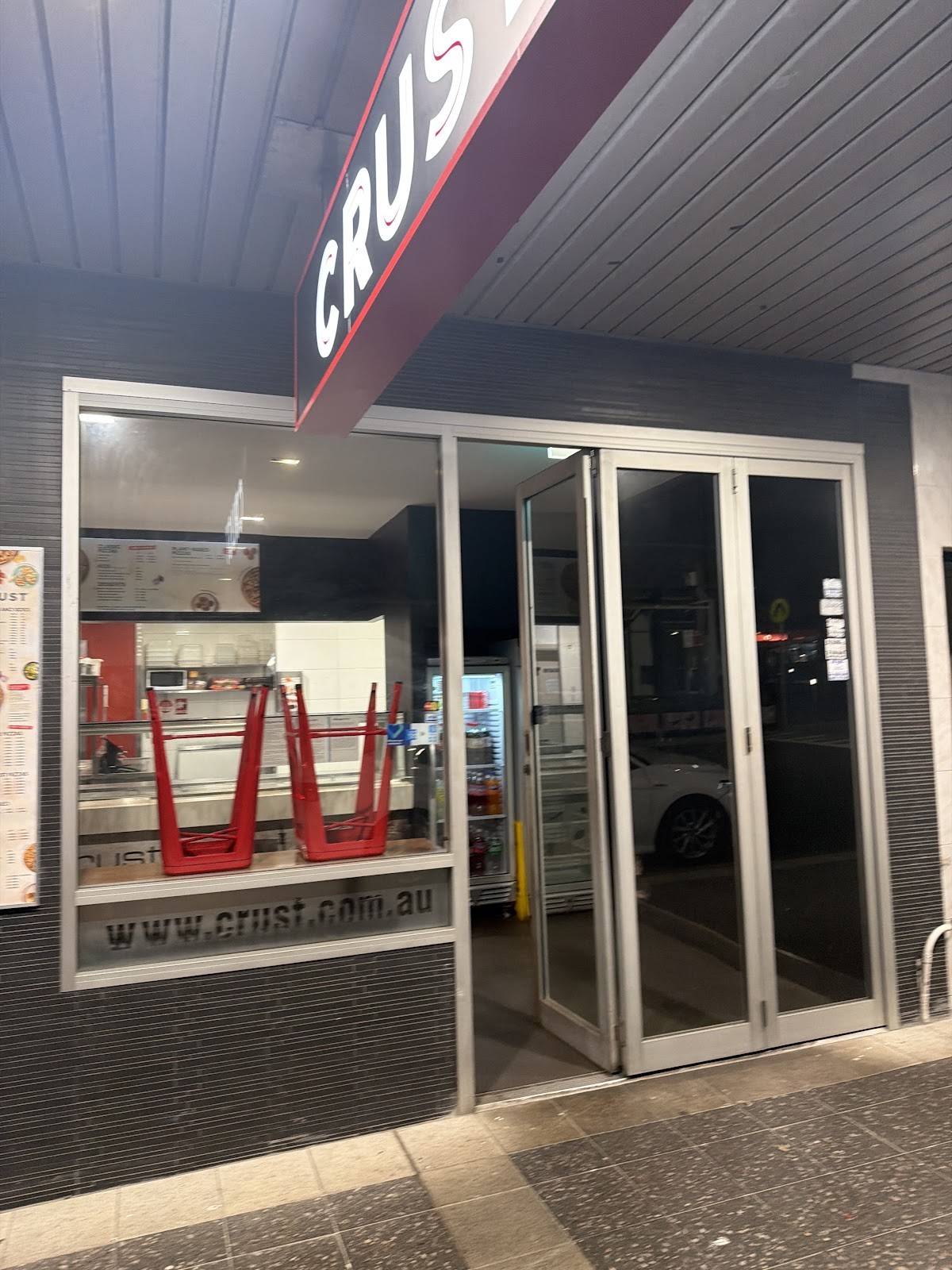 Crust Pizza Mortdale: the place