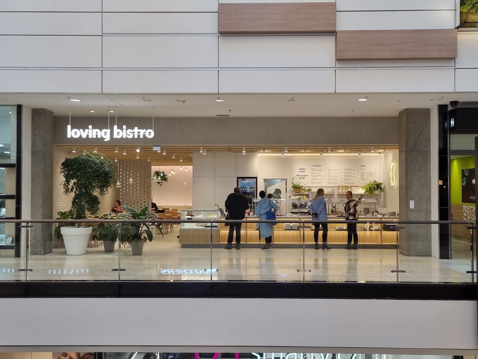 Loving Bistro: the place