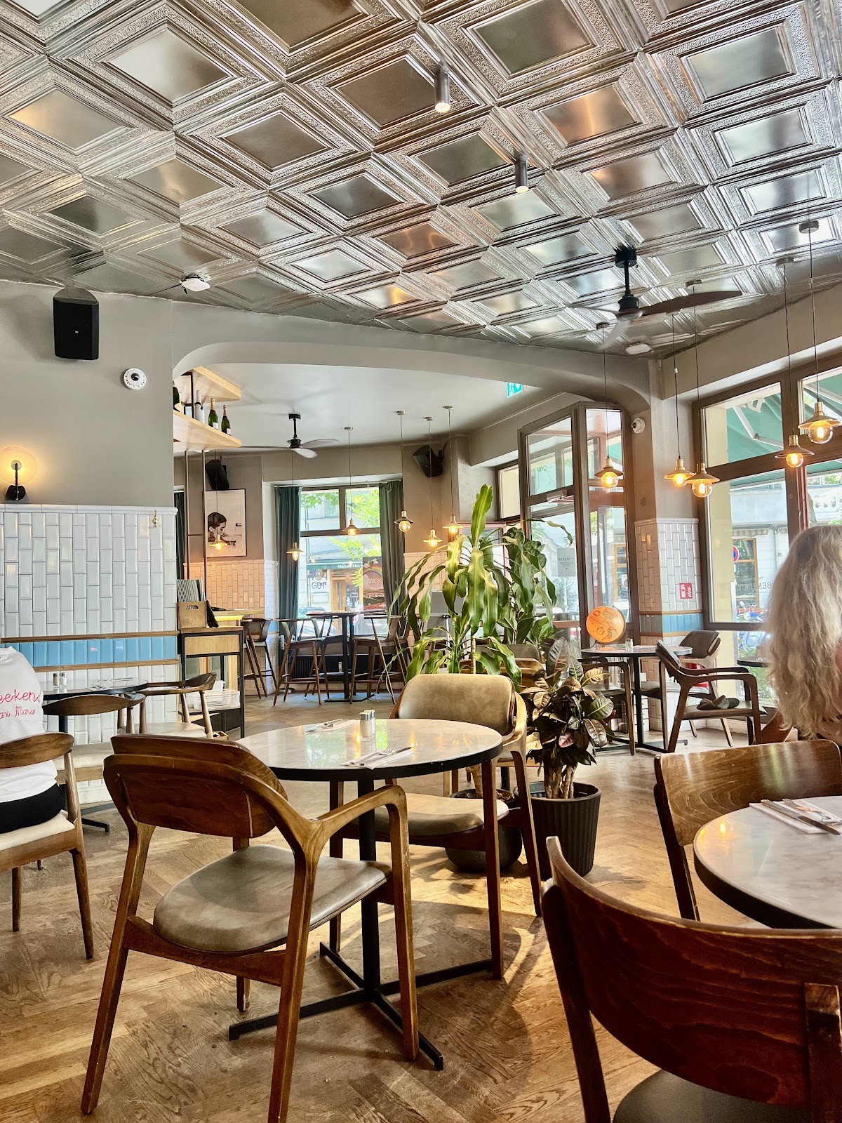 BENEDICT breakfast in Prezlauer berg: the place