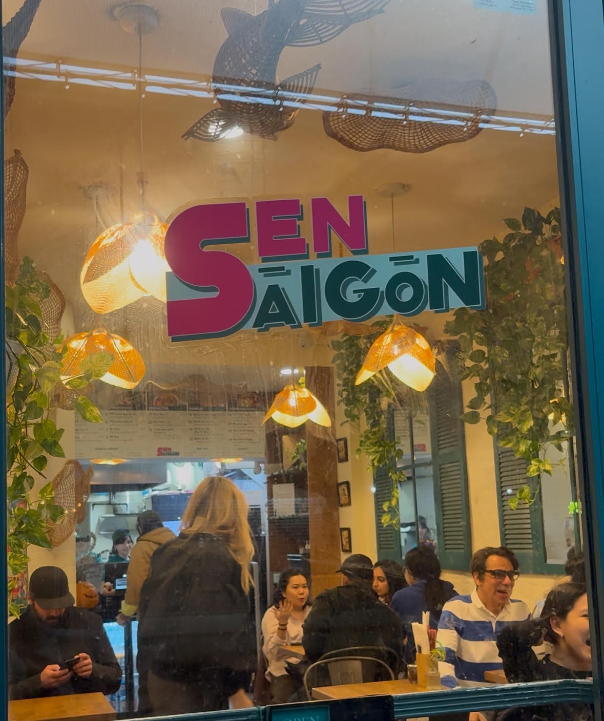 Sen Saigon: the place