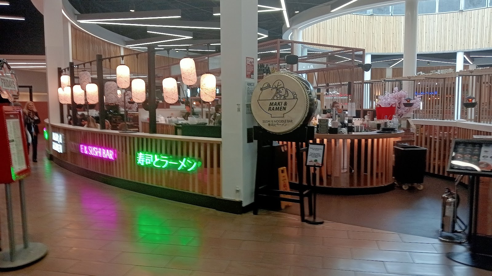 Maki & Ramen: the place