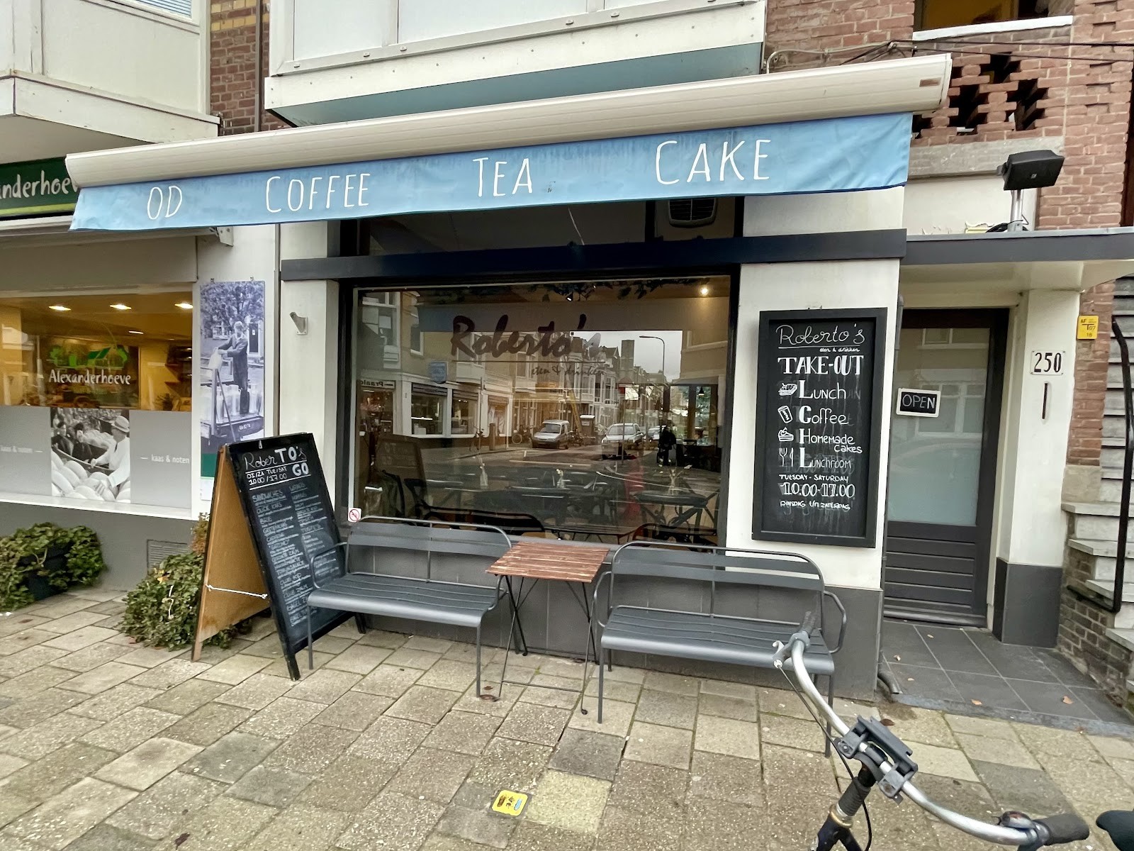 Roberto's eten & drinken: the place