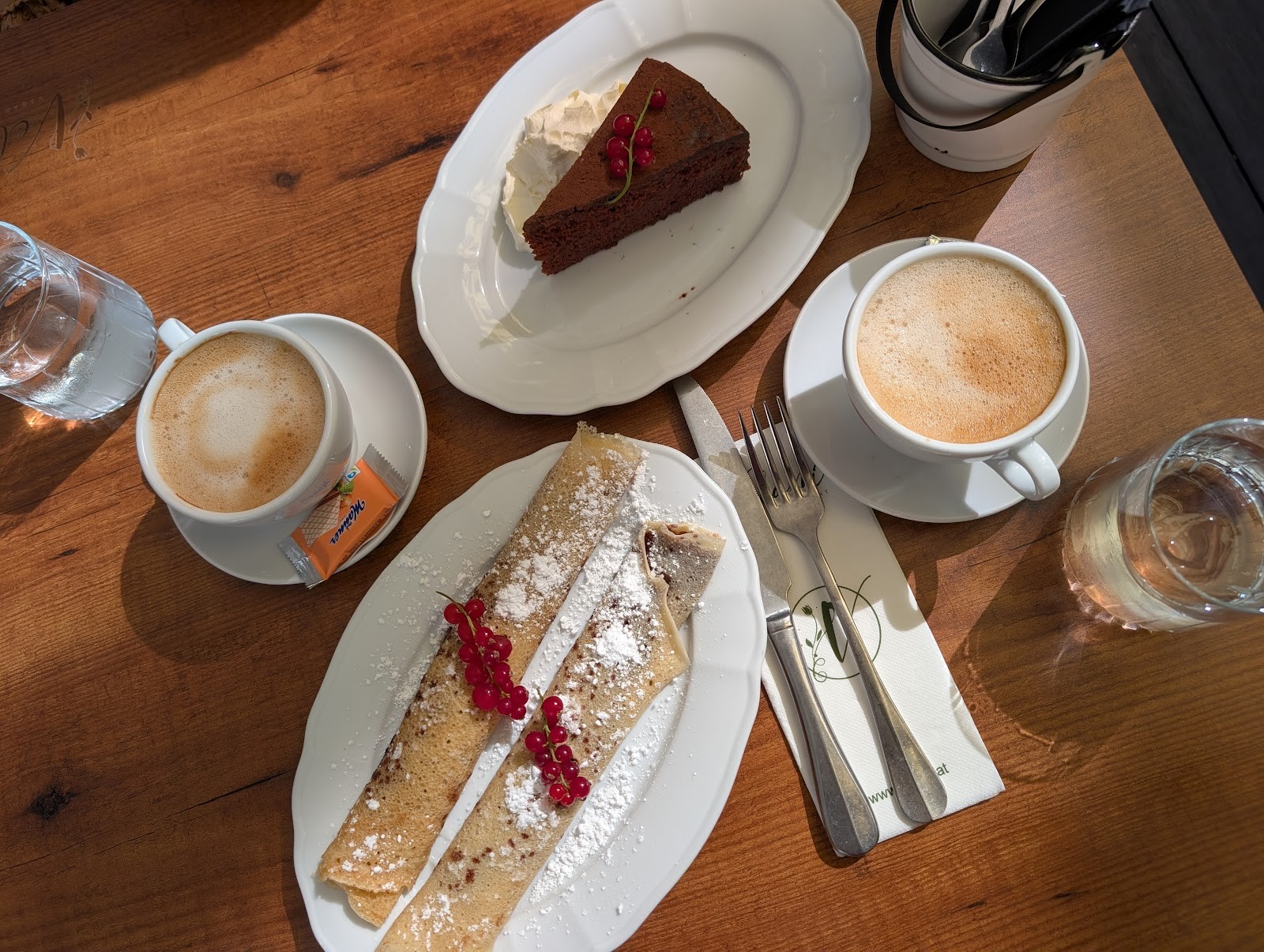 Velani Restaurant - 1080: food & drinks