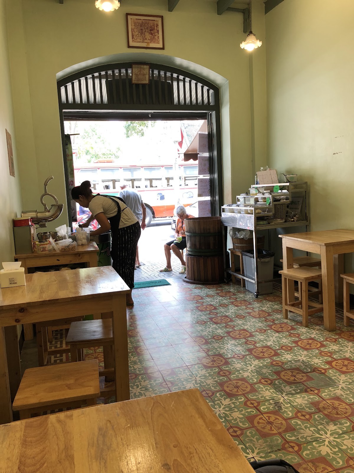 MOLTHIP Coconut Ice Cream: the place