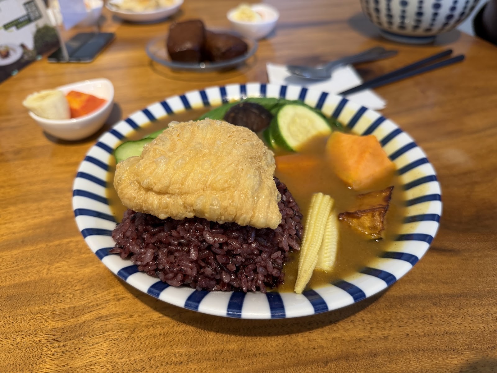 Yuli Your Home: food & drinks