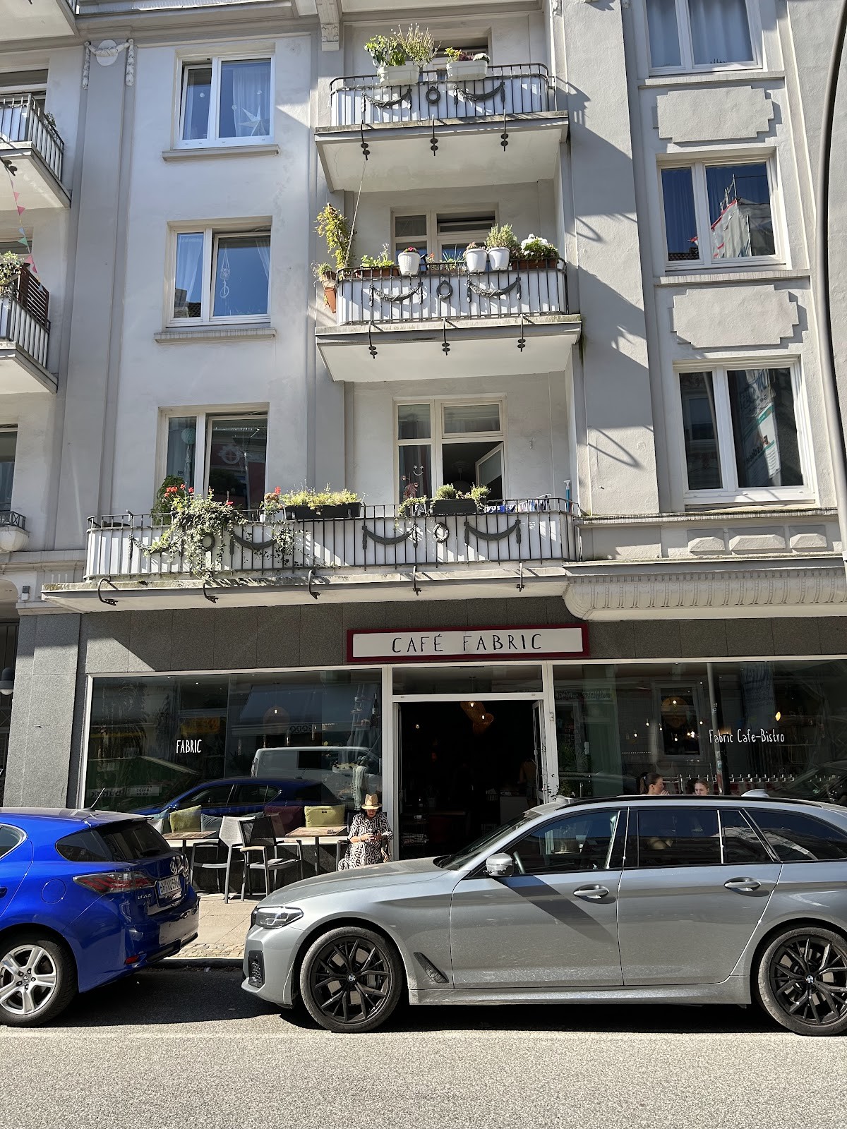 Café Fabric: the place
