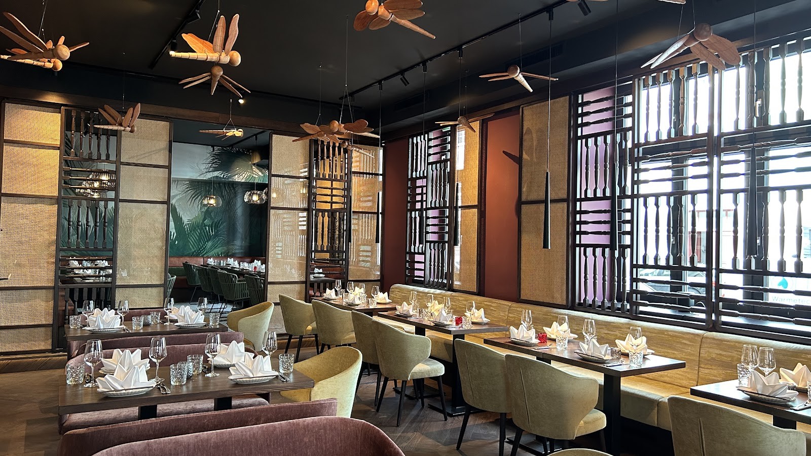 May Restaurant: the place