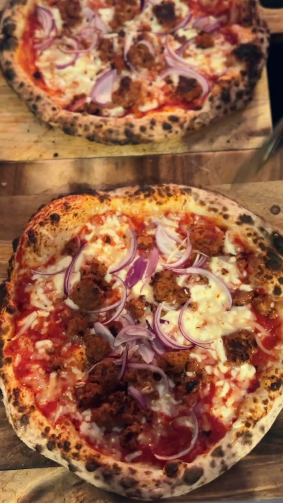 Red Sparrow Pizza: food & drinks