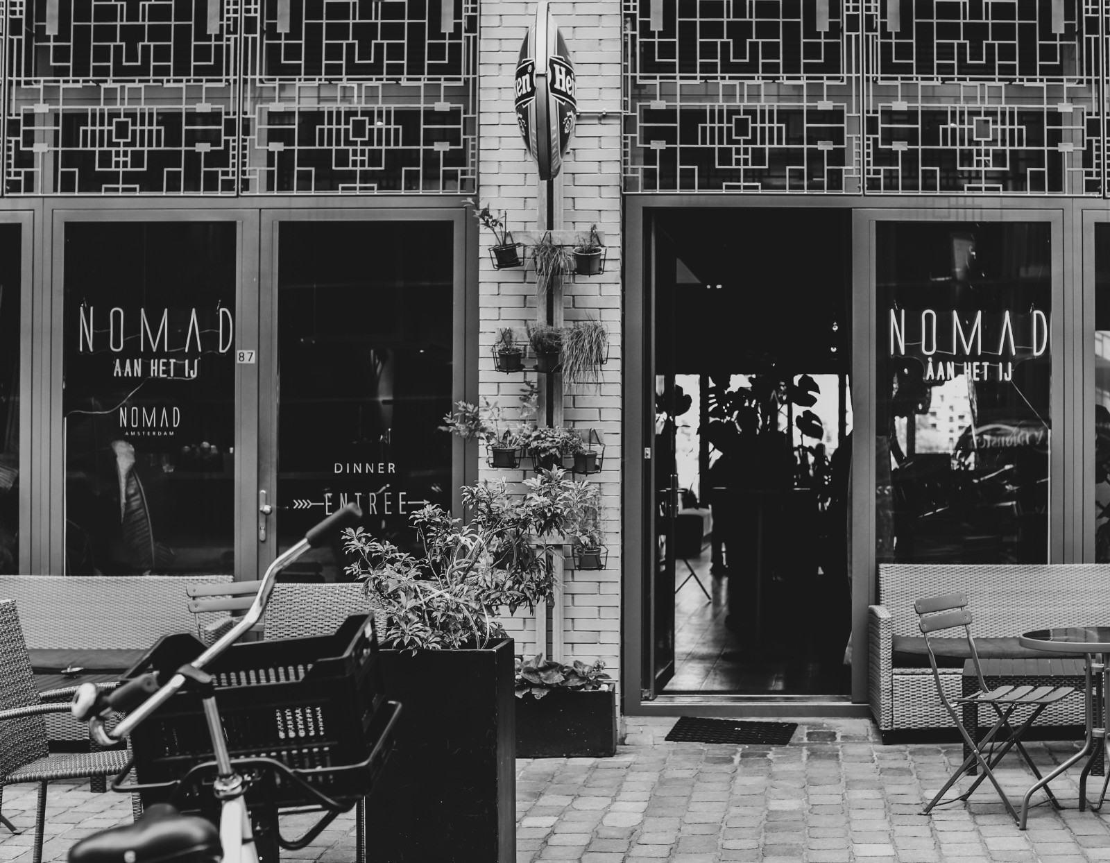 Nomad aan het IJ: the place