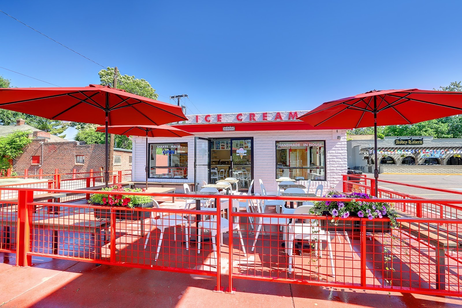 Nuggs Ice Cream: the place