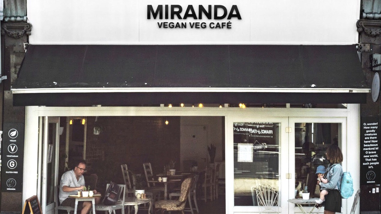 Miranda Café: the place