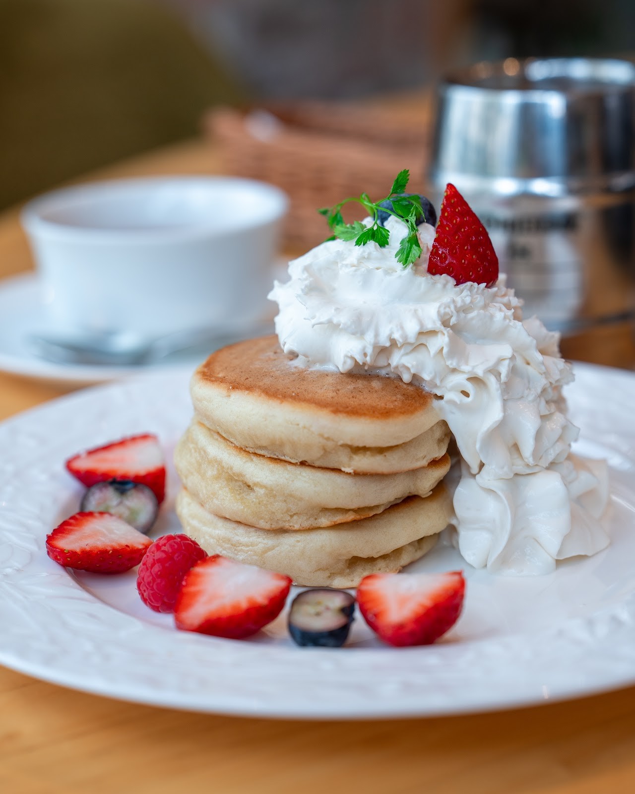 KOMEDA is ☐ higashiginza: food & drinks