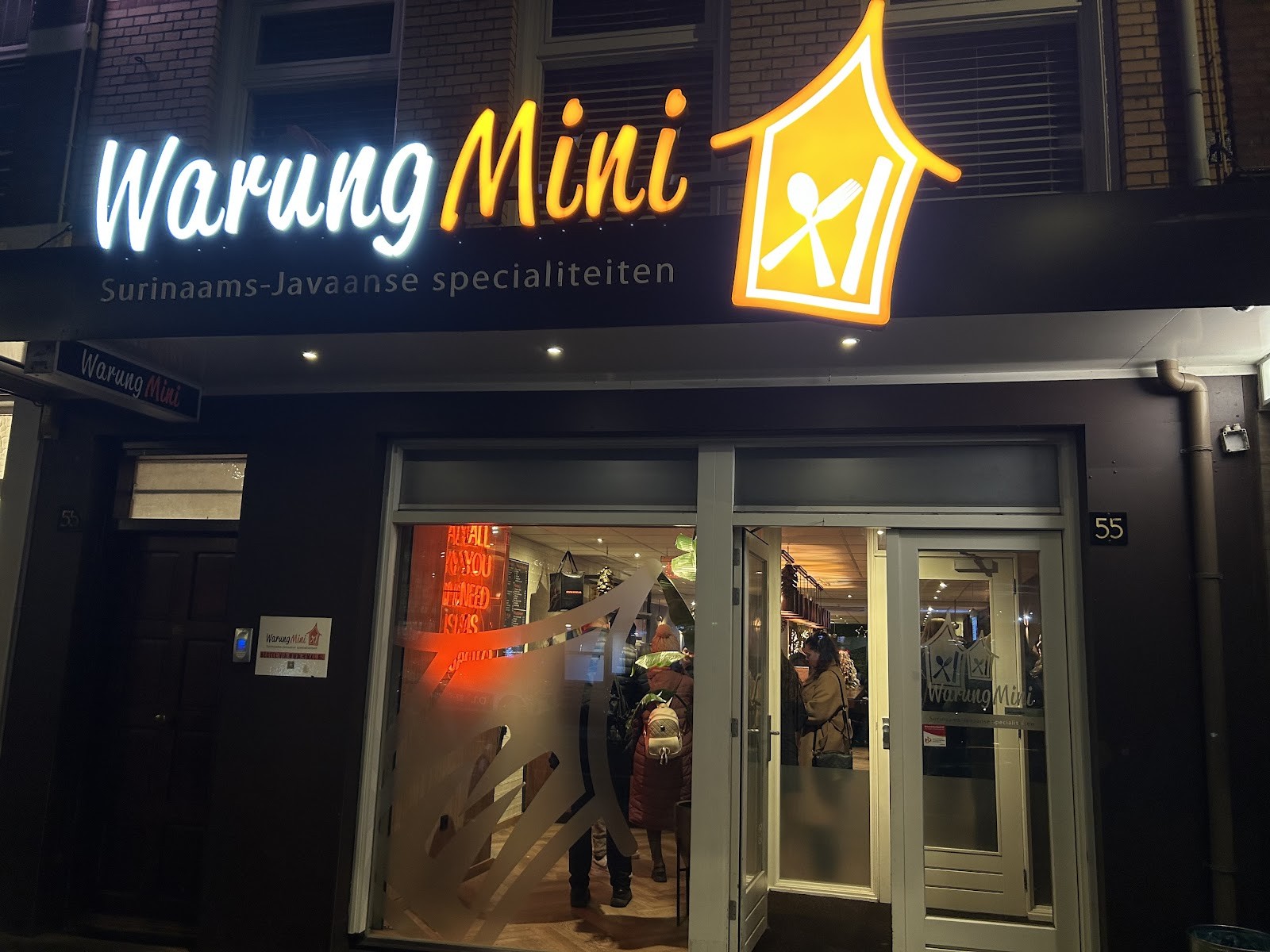 Warung Mini XL Den Haag: the place