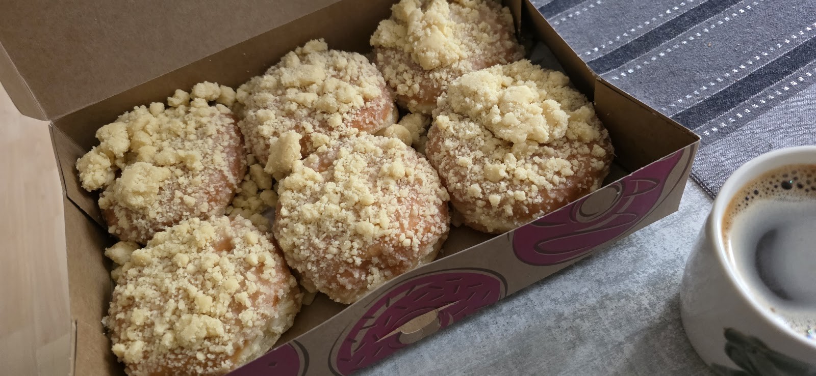 Sammys Berliner Donuts: food & drinks
