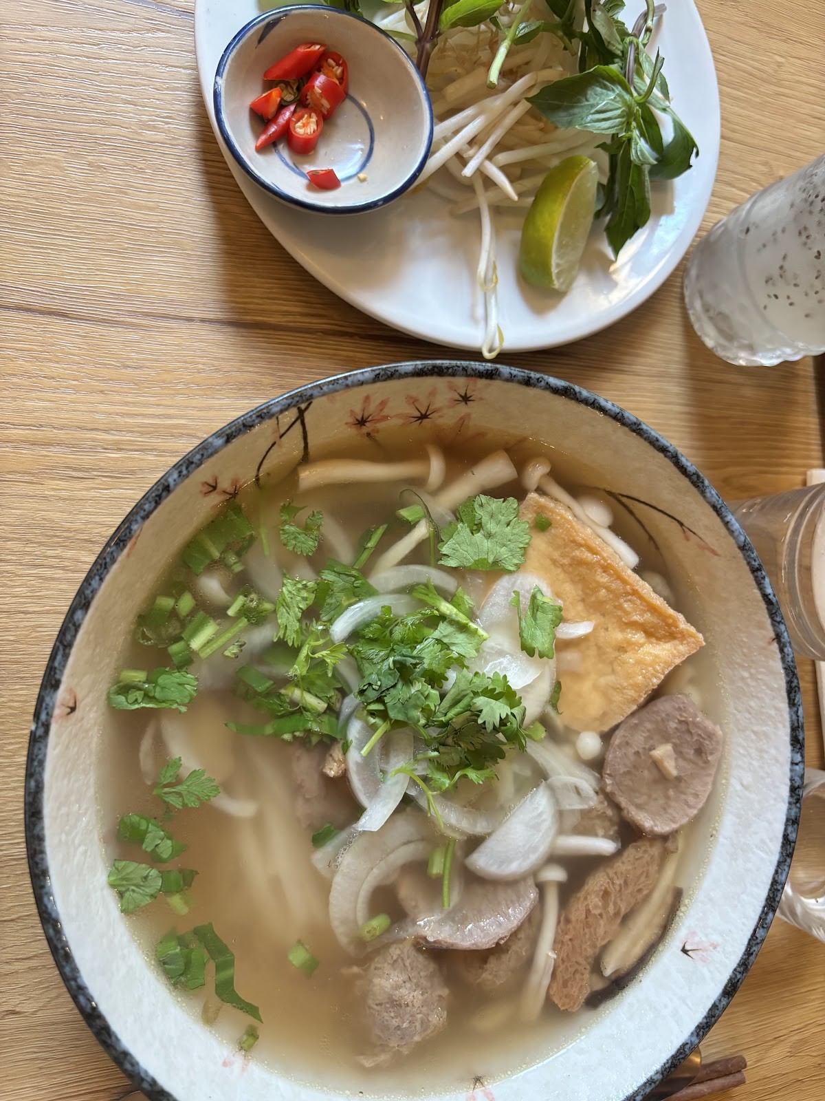Bếp Việt: food & drinks