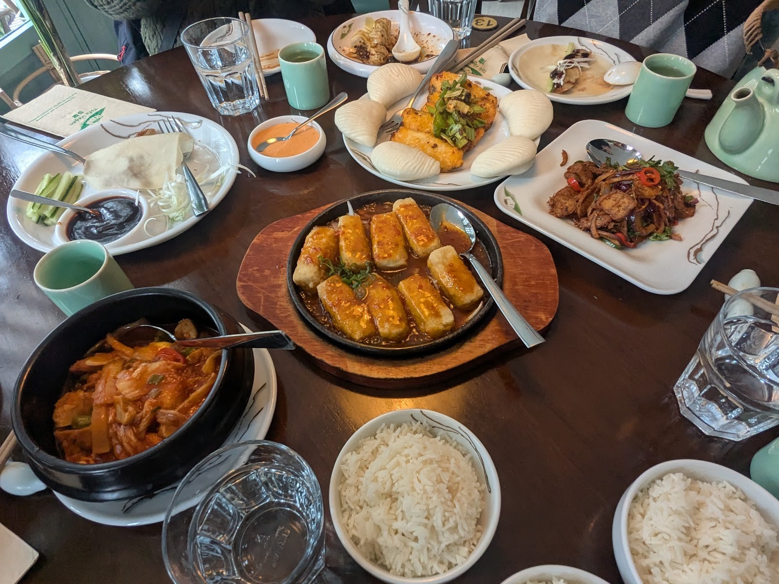 Tofu Vegan Gloucester Road: food & drinks