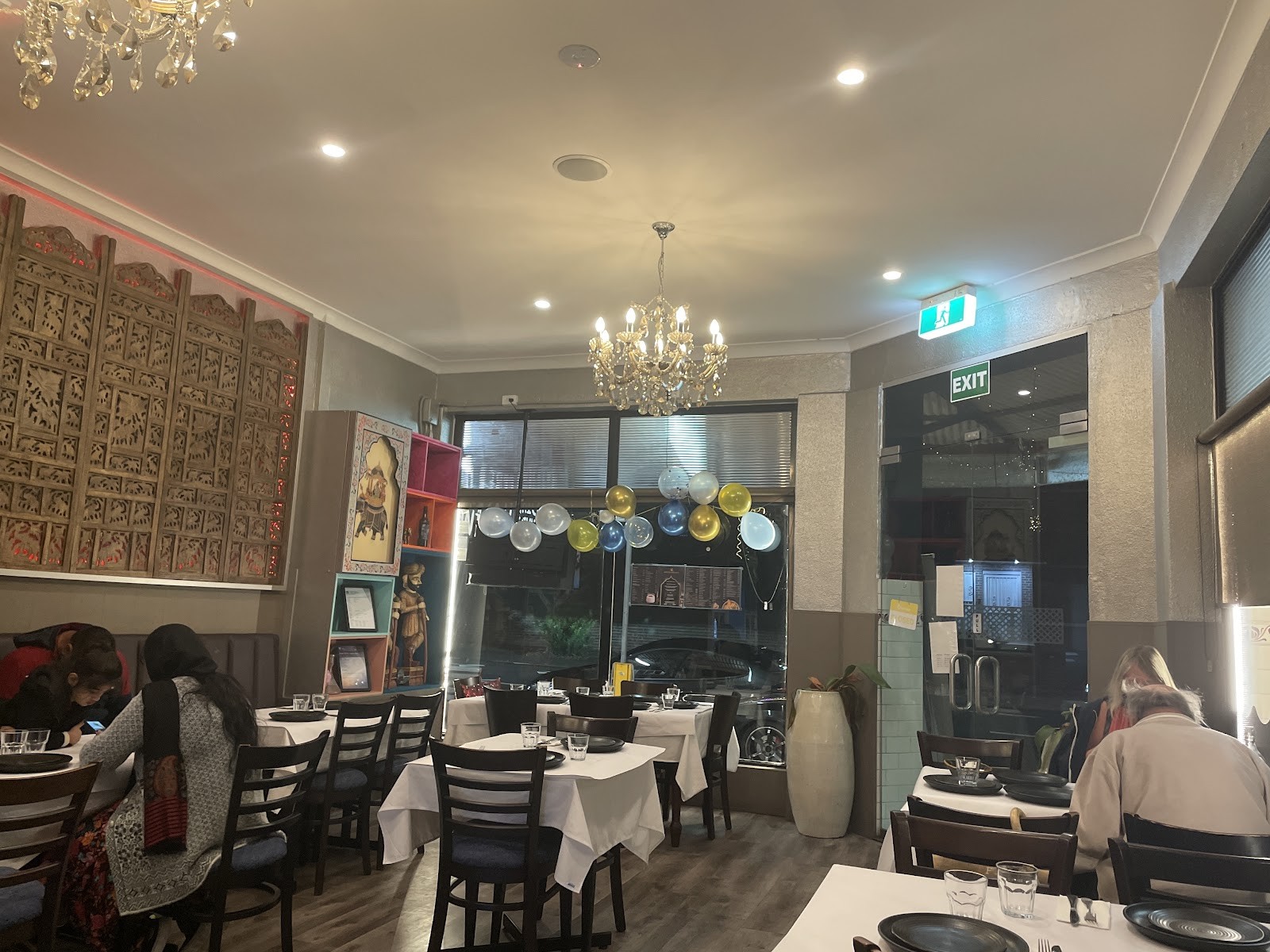 Delhi Palace: the place