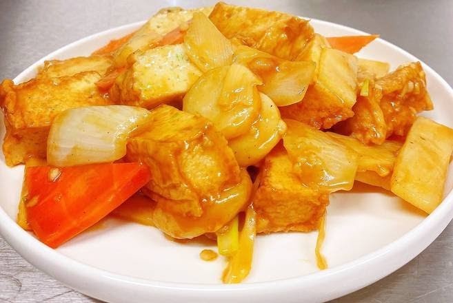 Vegan Green Kitchen Chinese: food & drinks