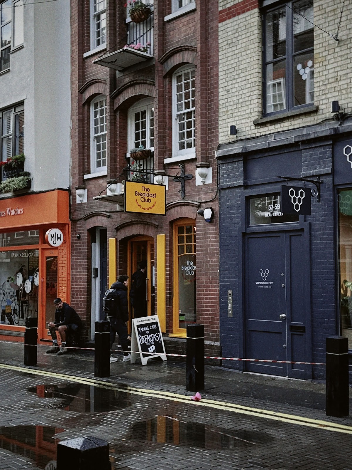 The Breakfast Club Seven Dials: the place