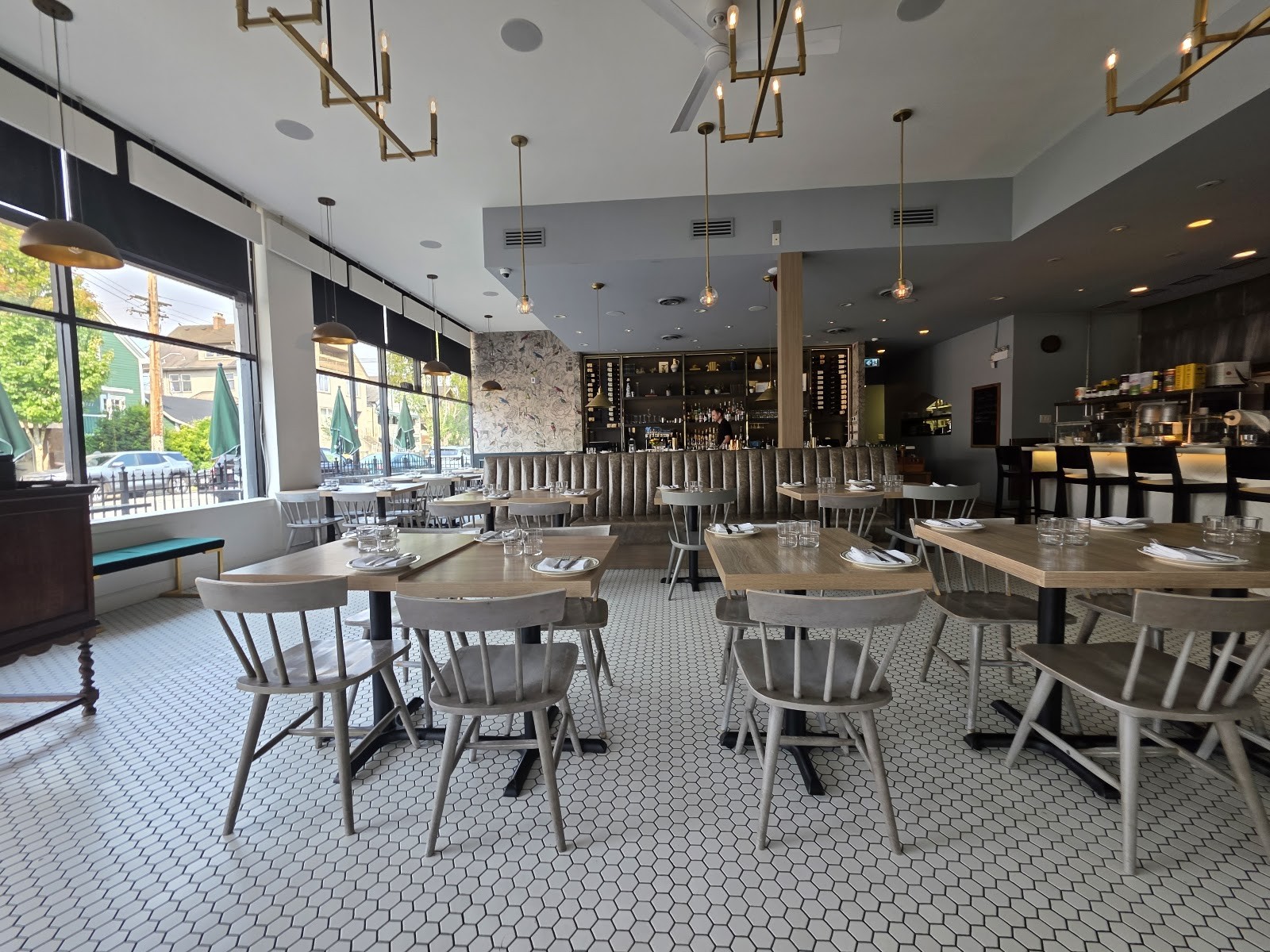 Sopra Sotto Pizzeria: the place